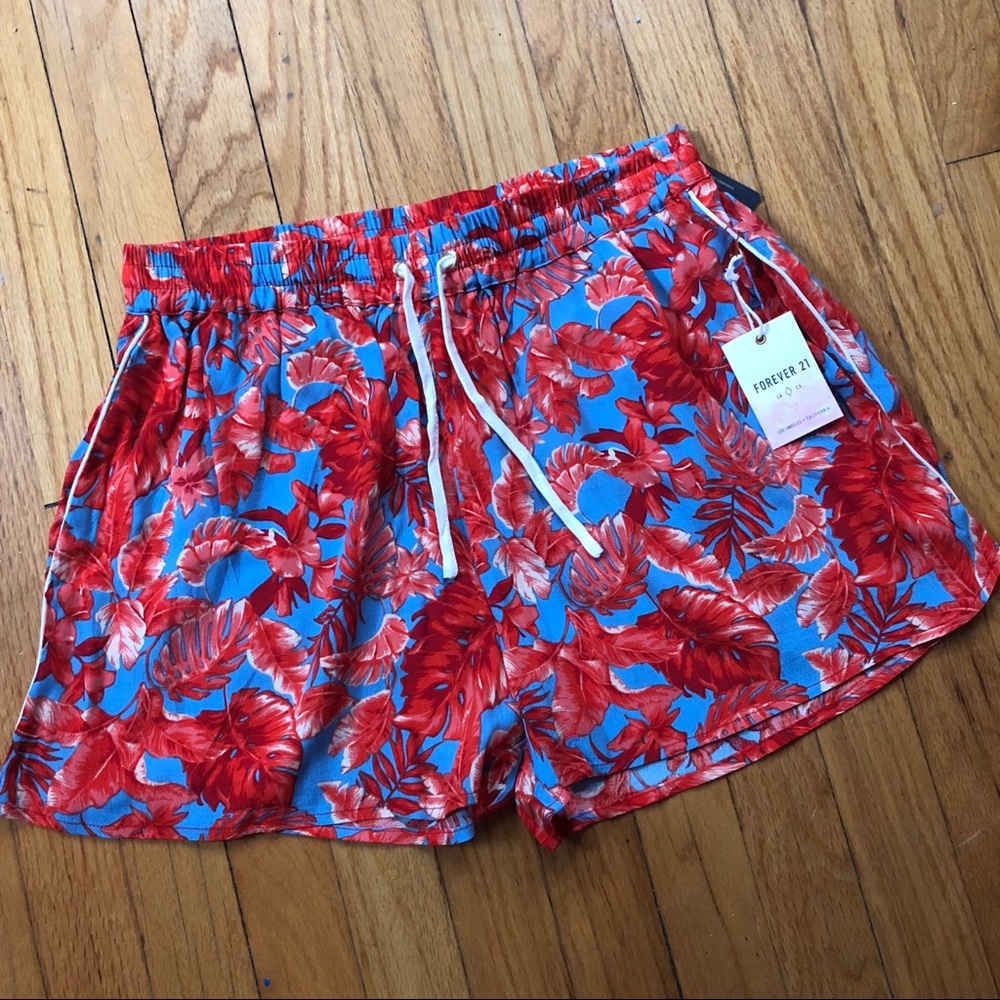 Forever 21 floral pocket shorts NWT
